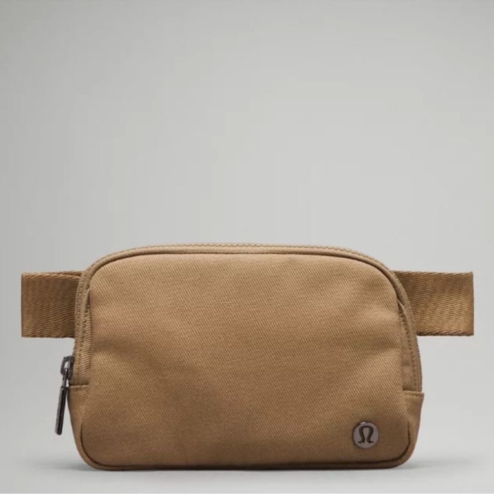 lululemon everywhere canvas Belt Bag artifact brown